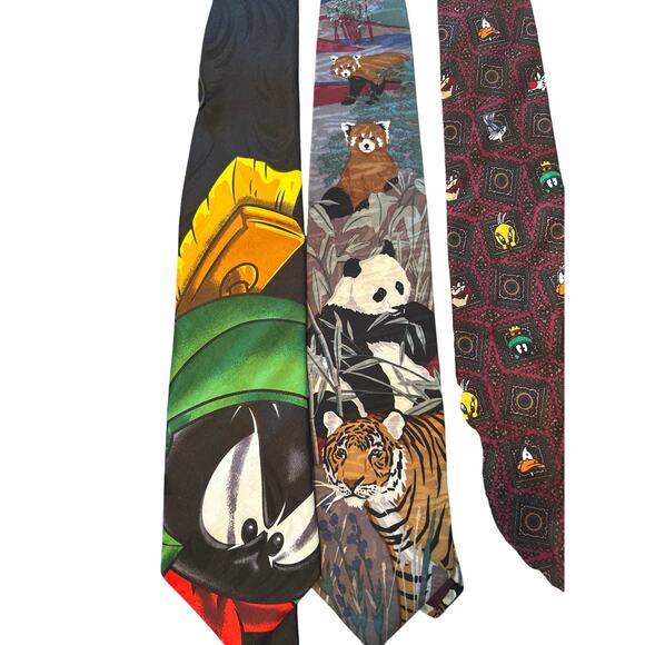 Lot of 10 Novelty Men's Neckties Disney Looney Tunes Jungle Christmas - Picture 2 of 5